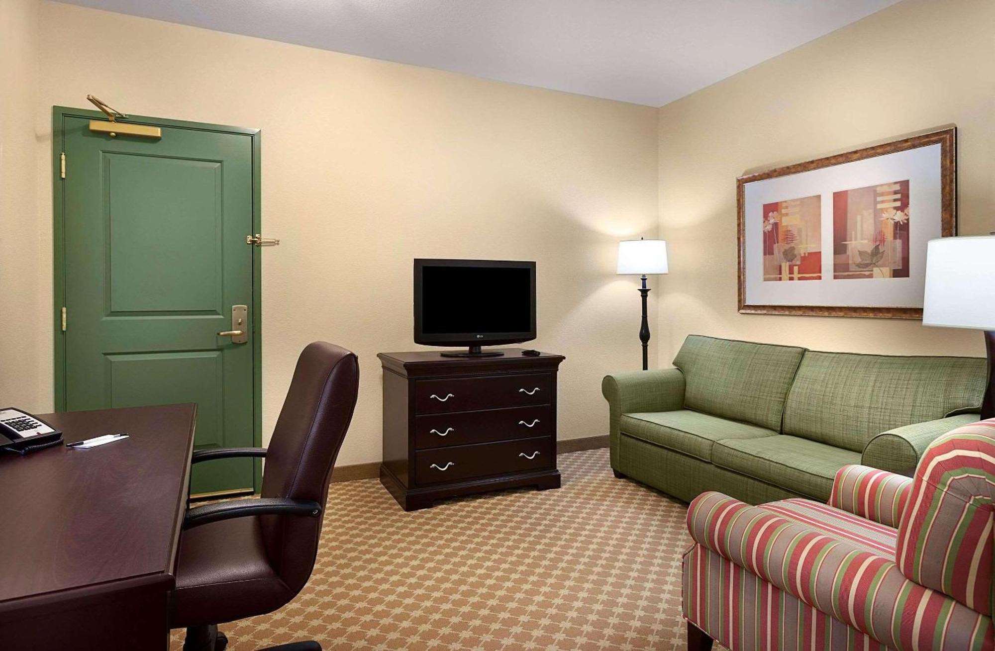 Country Inn & Suites By Radisson, Concord Exterior photo